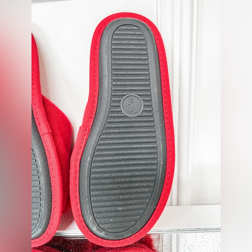 Victorias Secret red slippers - Picture 6 of 6